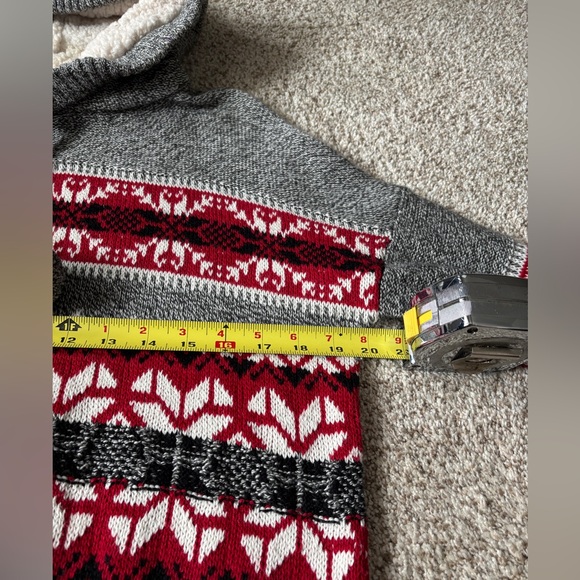 YET AGAIN Fair Isle Sweater Sherpa-lined Hoodie Pom-Pom Drawstring Gray & Red M - Picture 7 of 8